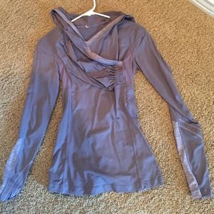 Lululemon grey pull over size 2