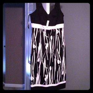 🎄🎅NWT White House Black Market Dress