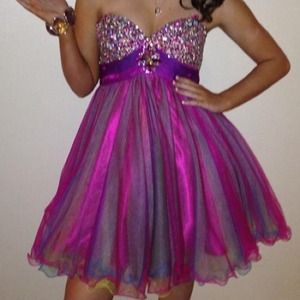 Gorgeous prom dress !
