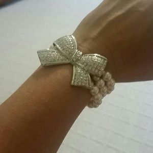 Bow and Pearl Bracelet