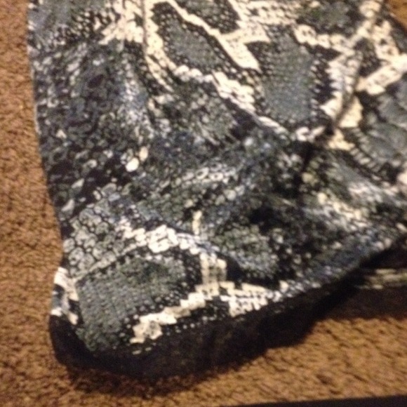 Tank top - Picture 3 of 3