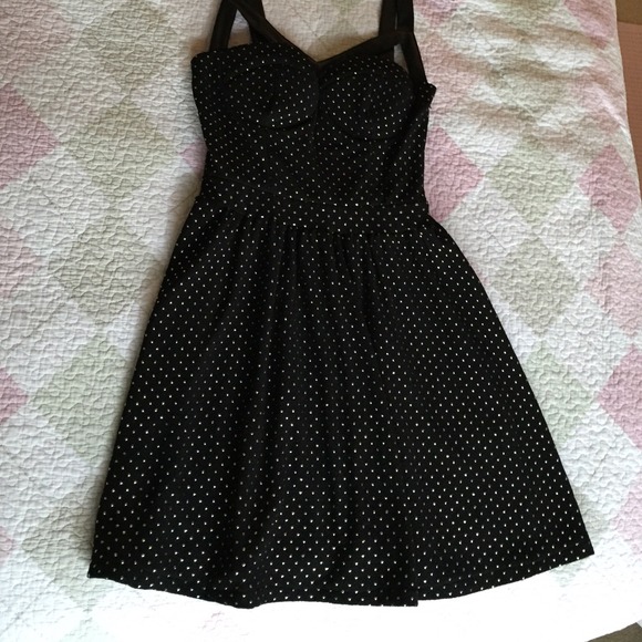 ❌SOLD❌Black and gold speckles fit and flare dress - Picture 2 of 4