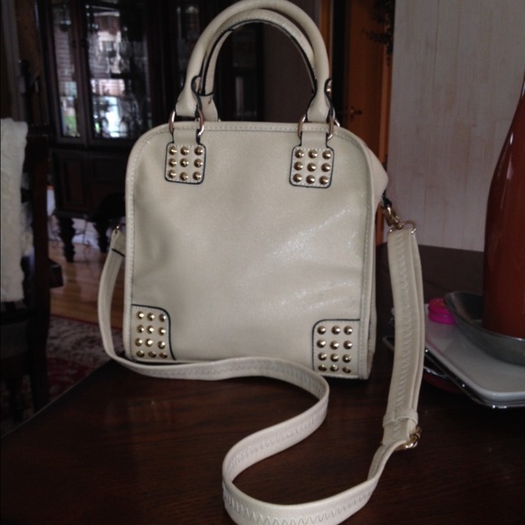 ❤️Cute Hand/ Shoulder bag❤️