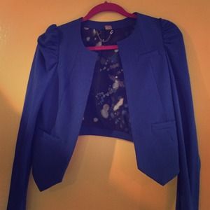 Crop blazer