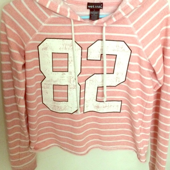 Wetseal Sweater