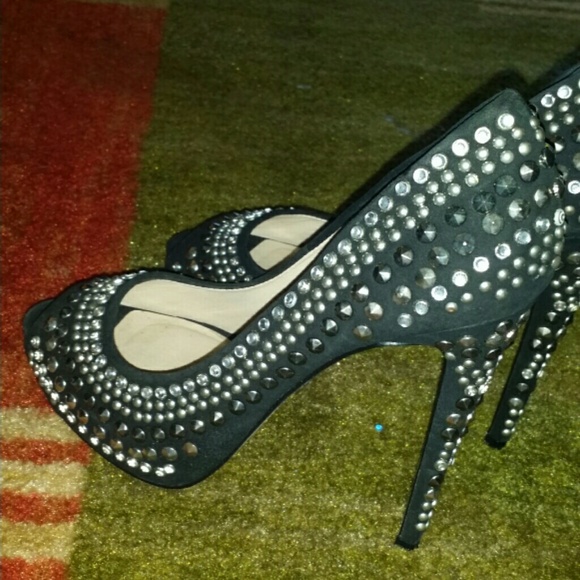 Bebe Heels* like New super cute! - Picture 3 of 4