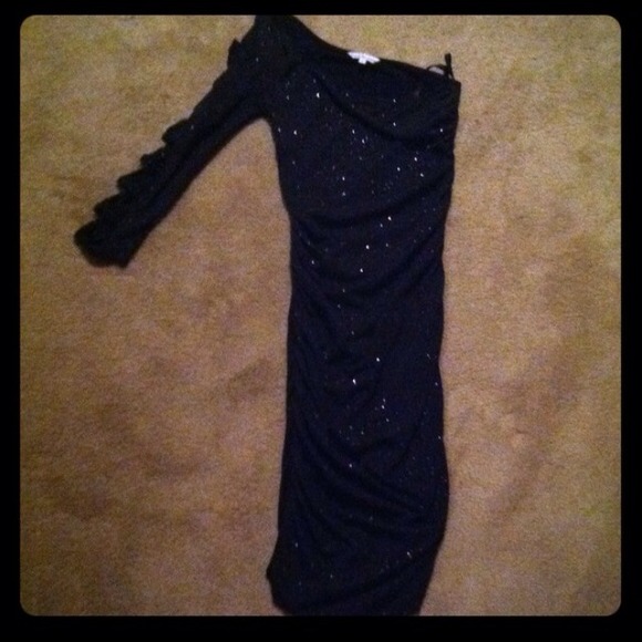 Black sparkly dress - Picture 2 of 3