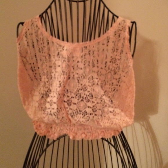 Pink lace top! - Picture 3 of 3