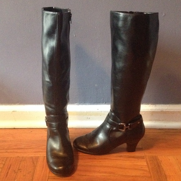 Black boots 🚨never worn🚨