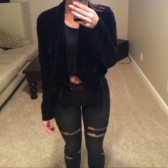 Black Velvet Crop Blazer