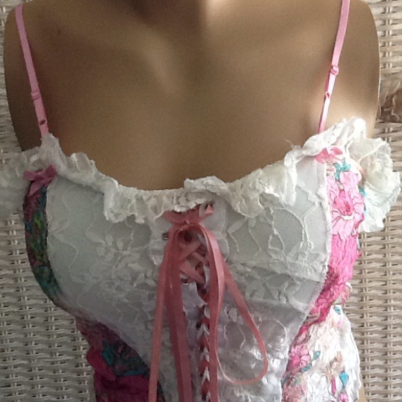 Flirty Lacey Bustier BUNDLED, SOLD - Picture 2 of 3
