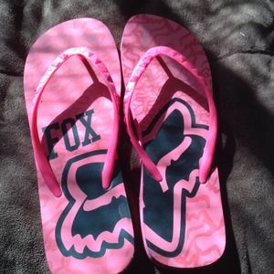 Fox flip flops size 9
