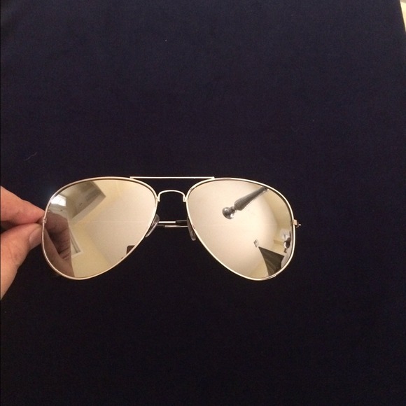 🚫SOLD🚫 Aviator Glasses.
