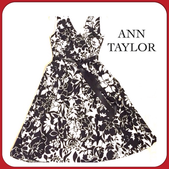 Ann Taylor B&W Floral Linen Dress
