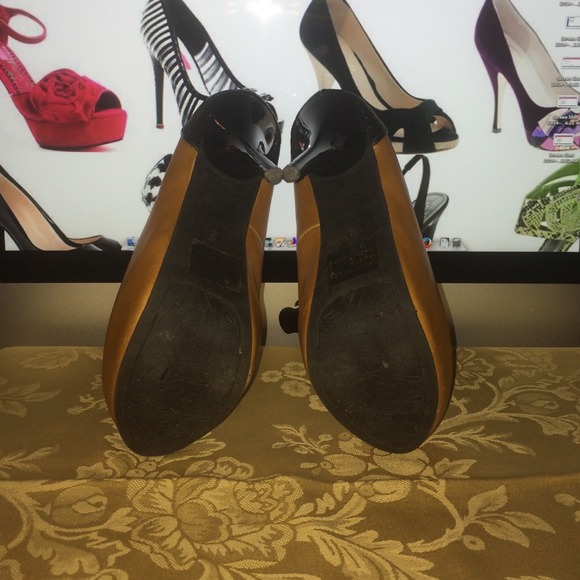 Colorblock Pumps - Picture 4 of 4