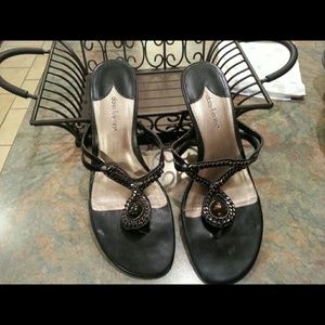 Daisy Fuentes sandals