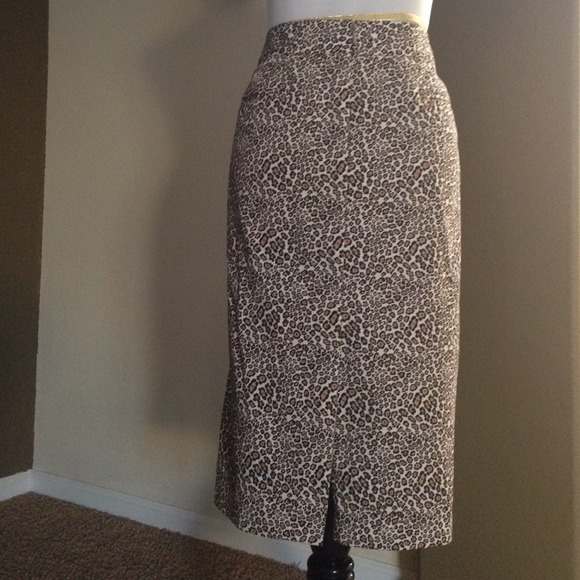 Leopard print pencil skirt - Picture 2 of 4