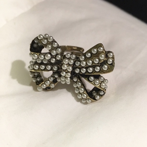 Bow ring - Picture 2 of 3