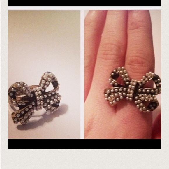 Bow ring - Picture 3 of 3