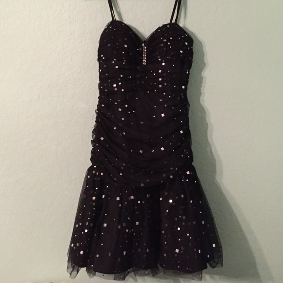 black homecoming dress w/sparkles Betsy &Adam
