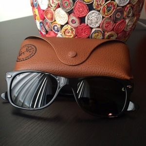 ⚡️ Weekend Sale ⚡️ Authentic Ray-Ban Wayfarer