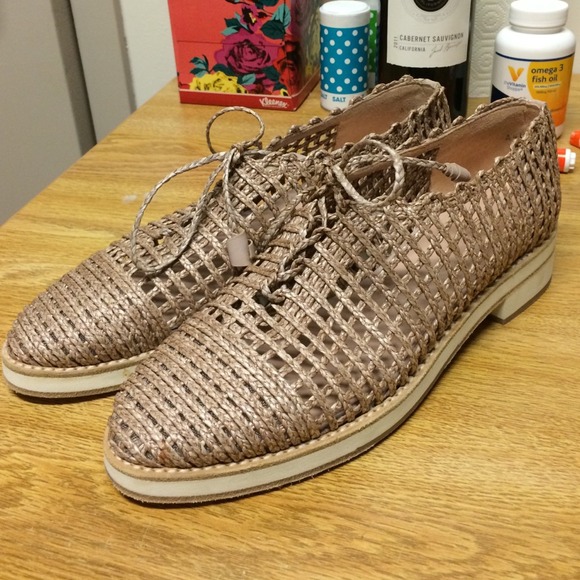 Stuart Weitzman Jazzygirl woven twine oxford