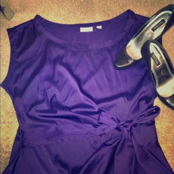 New York & Company Tops - New York & Co purple side bow shirt