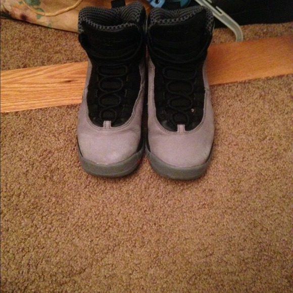 Retro Jordan 10s