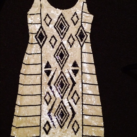 🌷 Sequence dress by Flowers by Zoe adults Sz L