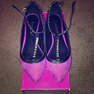 Sexy purple pointed toe flats