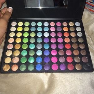 COASTAL SCENTS 88 SHIMMER PALETTE