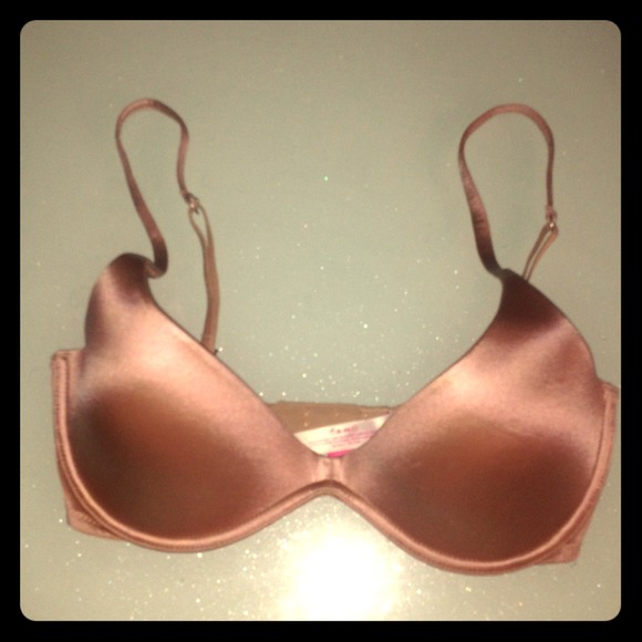Victoria's Secret Pink Bra in Nude