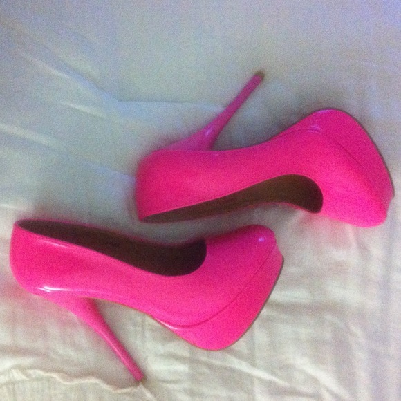 Hot pink pumps