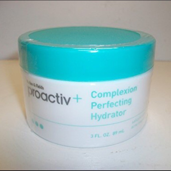 Proactiv+ Step 3: Complexion Perfecting Hydrator - Picture 1 of 1