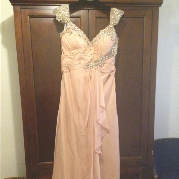 Terani Couture Dresses Terani Dress Size 4 Color Blush Poshmark