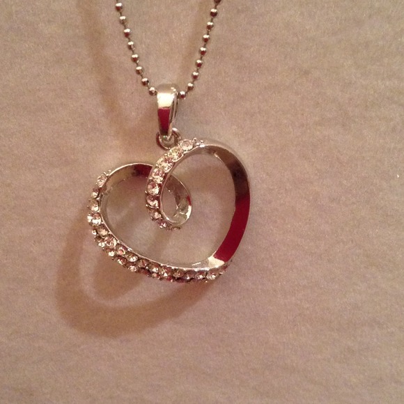 Silver Plated Necklace Heart Necklace - Picture 2 of 3