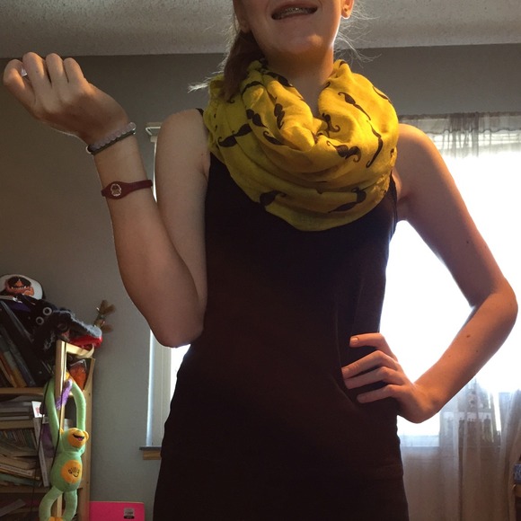 Yellow mustache infinity scarf - Picture 1 of 4