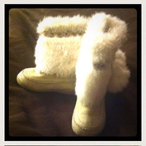 Boots/sneakers bundle