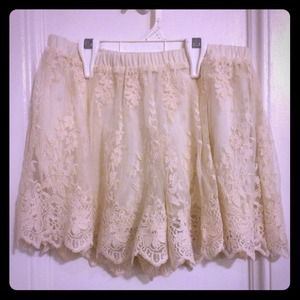 Zara lace shorts