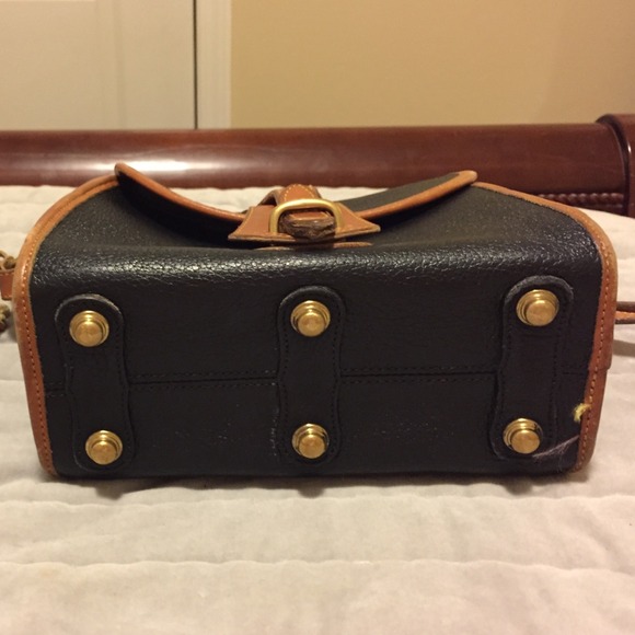 Original authentic Dooney and Bourke - Picture 3 of 4
