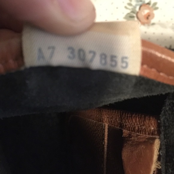 Original authentic Dooney and Bourke - Picture 4 of 4