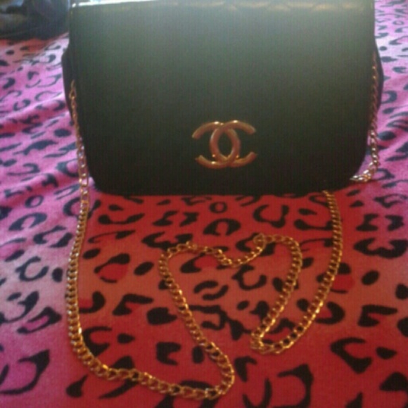 New chanel chain purse
