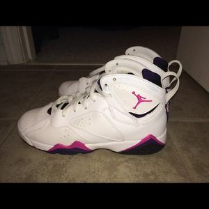 Air Jordan Retro 7 "Fireberry" Size 5.5Y