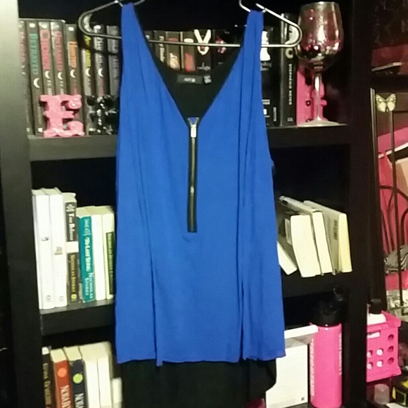 Blue and black high low tank