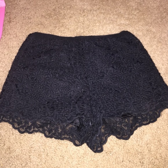forever 21 lace highwasted shorts