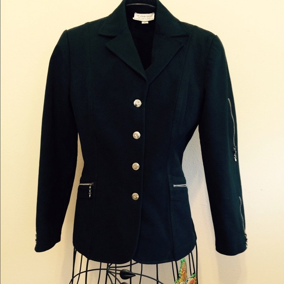 **SOLD**ST JOHN SPORT By MARIE GRAY BLACK JACKET - Picture 2 of 4