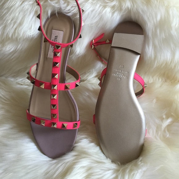 💥🎉👏SOLD ON PAYPAL🎉💥Valentino Rockstud sandals - Picture 4 of 4