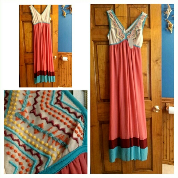 Beautiful maxi dress NWT