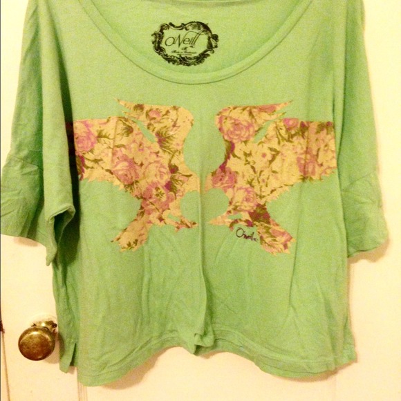 Billabong tshirt