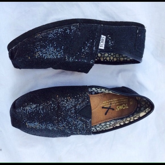 🚫SOLD🚫 Black glittery toms